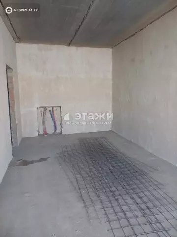 1-комнатная квартира, этаж 8 из 12, 39 м²