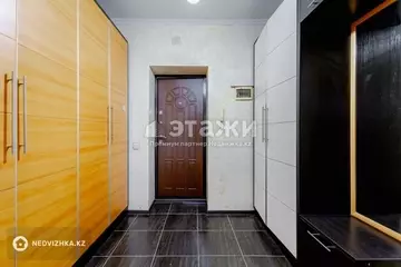 2-комнатная квартира, этаж 9 из 9, 66 м²