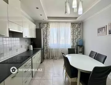 3-комнатная квартира, этаж 14 из 25, 103 м²