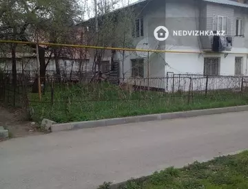 2-комнатная квартира, этаж 2 из 2, 40 м²