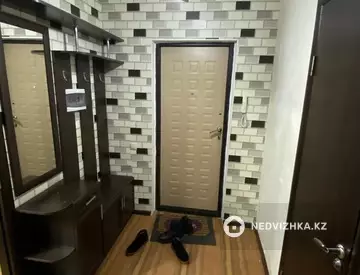 1-комнатная квартира, этаж 2 из 6, 37 м²