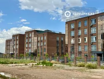 3-комнатная квартира, этаж 3 из 5, 102 м²