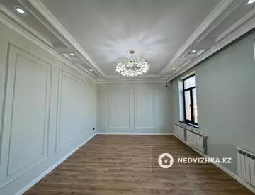 6-комнатный дом, 5 соток, 222 м²