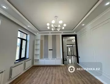 6-комнатный дом, 5 соток, 222 м²