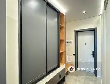 1-комнатная квартира, этаж 9 из 16, 38 м²