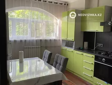 4-комнатная квартира, этаж 3 из 9, 92 м²