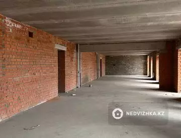 Торговое помещение, этаж 1 из 5, 349 м²