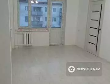 2-комнатная квартира, этаж 4 из 5, 44 м²