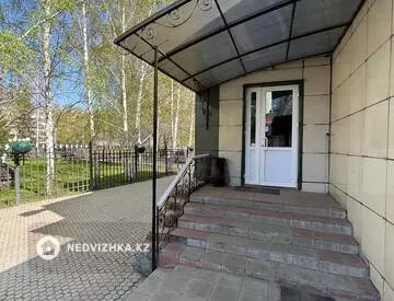 Общепит в отдельно стоящее здание, этаж 2 из 3, 483 м²