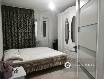 4-комнатная квартира, этаж 4 из 4, 77 м²