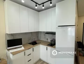 1-комнатная квартира, этаж 13 из 16, 30 м², на длительный срок