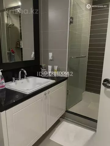 4-комнатная квартира, этаж 19 из 26, 138 м²