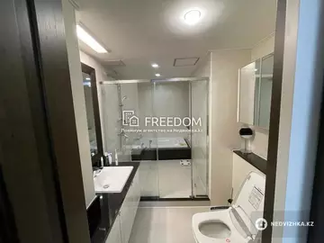 4-комнатная квартира, этаж 19 из 26, 141 м²