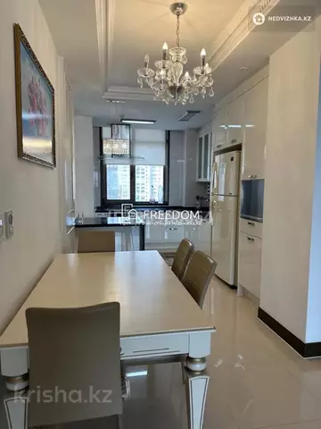 4-комнатная квартира, этаж 7 из 18, 137 м²