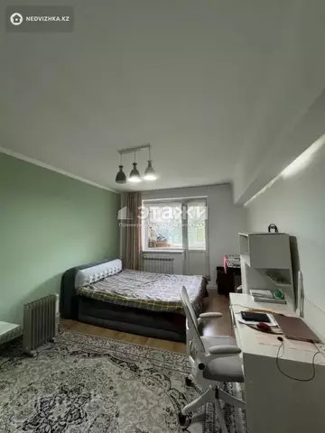 1-комнатная квартира, этаж 3 из 5, 34 м²
