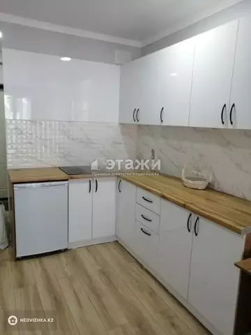 1-комнатная квартира, этаж 3 из 10, 30 м²