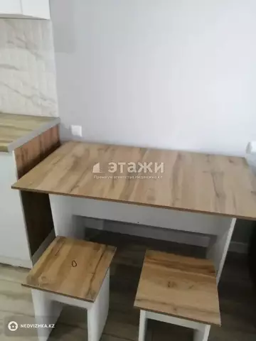 1-комнатная квартира, этаж 3 из 10, 30 м²