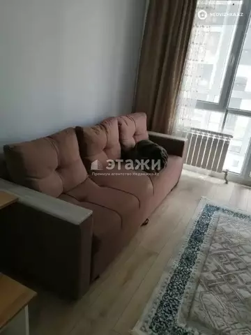 1-комнатная квартира, этаж 3 из 10, 30 м²