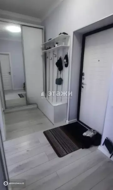 1-комнатная квартира, этаж 10 из 12, 38 м²