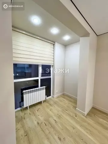 2-комнатная квартира, этаж 3 из 6, 40 м²