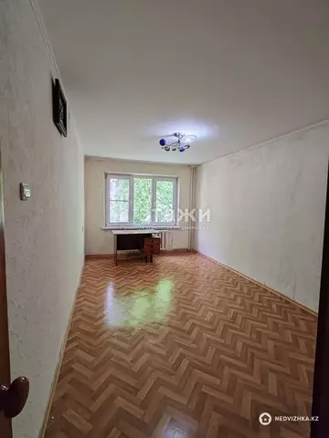 3-комнатная квартира, этаж 2 из 5, 65 м²