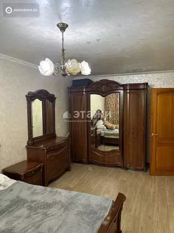4-комнатная квартира, этаж 3 из 4, 73 м²