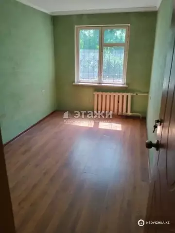 2-комнатная квартира, этаж 4 из 4, 43 м²