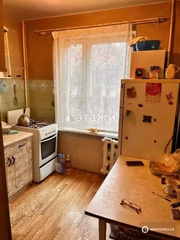 2-комнатная квартира, этаж 2 из 4, 42 м²