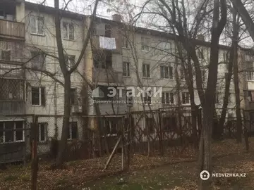 2-комнатная квартира, этаж 2 из 4, 42 м²