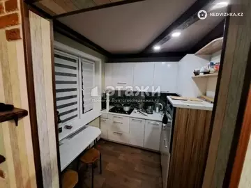 2-комнатная квартира, этаж 4 из 4, 48 м²