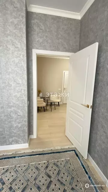 3-комнатная квартира, этаж 6 из 18, 74 м², на длительный срок