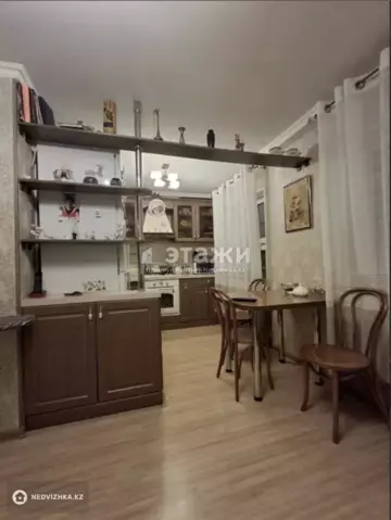 3-комнатная квартира, этаж 3 из 5, 61 м²