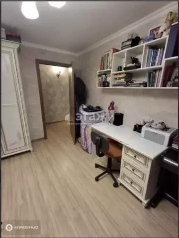 3-комнатная квартира, этаж 3 из 5, 61 м²