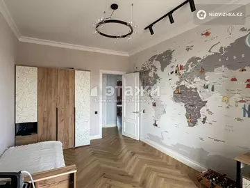 4-комнатная квартира, этаж 9 из 12, 119 м²