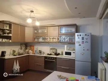 3-комнатная квартира, этаж 8 из 12, 80 м²