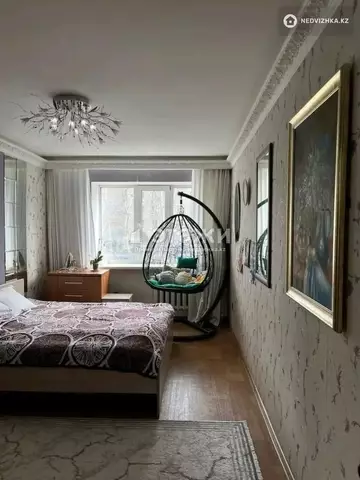 2-комнатная квартира, этаж 3 из 5, 48 м²