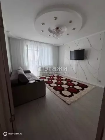 1-комнатная квартира, этаж 10 из 10, 40 м²