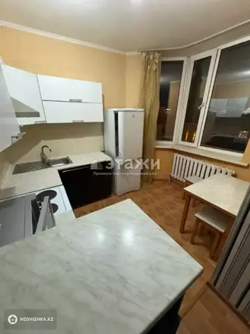 2-комнатная квартира, этаж 8 из 13, 40 м²