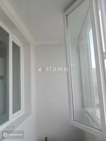 1-комнатная квартира, этаж 3 из 9, 38 м²
