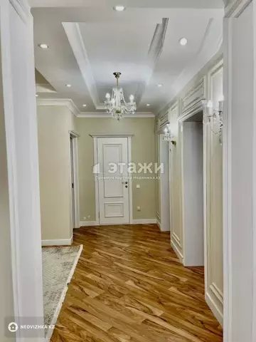3-комнатная квартира, этаж 7 из 9, 83 м²