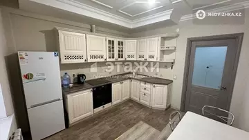 2-комнатная квартира, этаж 8 из 12, 52 м²