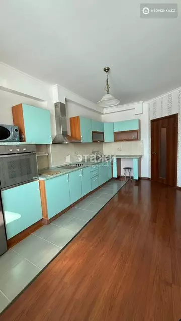 2-комнатная квартира, этаж 9 из 13, 79 м²
