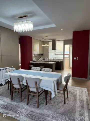 4-комнатная квартира, этаж 19 из 21, 152 м²