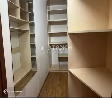 2-комнатная квартира, этаж 6 из 12, 70 м²