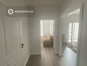 1-комнатная квартира, этаж 4 из 10, 40 м²