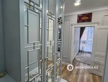 3-комнатная квартира, этаж 3 из 3, 77 м²
