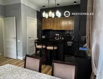 3-комнатная квартира, этаж 3 из 3, 77 м²