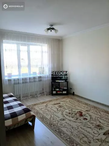 1-комнатная квартира, этаж 8 из 13, 43 м²