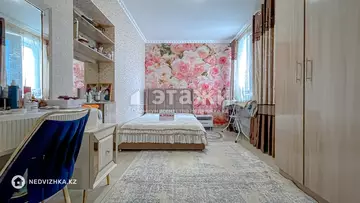 3-комнатная квартира, этаж 5 из 21, 90 м²