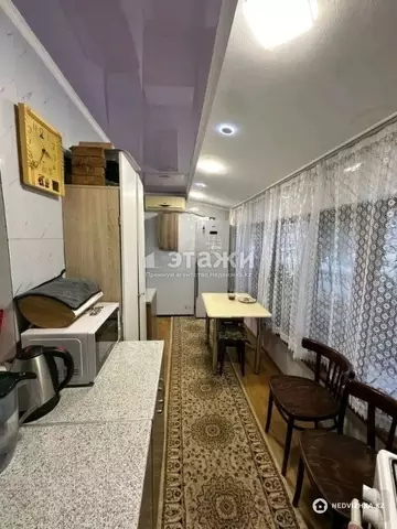 2-комнатная квартира, этаж 1 из 4, 42 м²